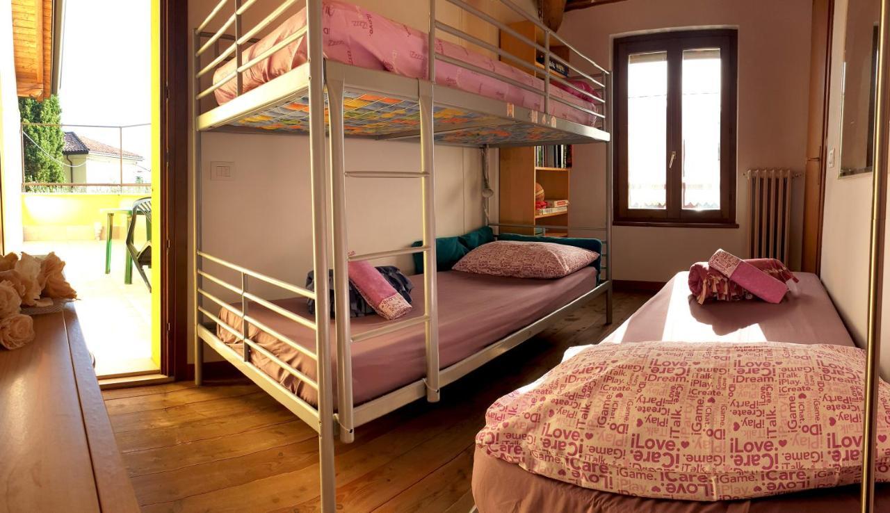 Casa Vacanza & Suite Joy Πεσκιέρα ντελ Γκάρντα Εξωτερικό φωτογραφία