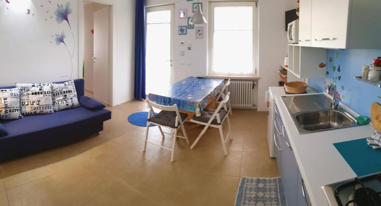 Casa Vacanza & Suite Joy Πεσκιέρα ντελ Γκάρντα Εξωτερικό φωτογραφία