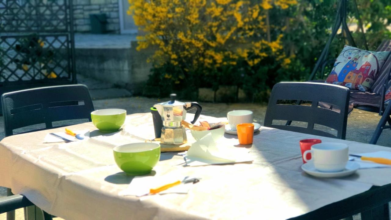 Casa Vacanza & Suite Joy Πεσκιέρα ντελ Γκάρντα Εξωτερικό φωτογραφία
