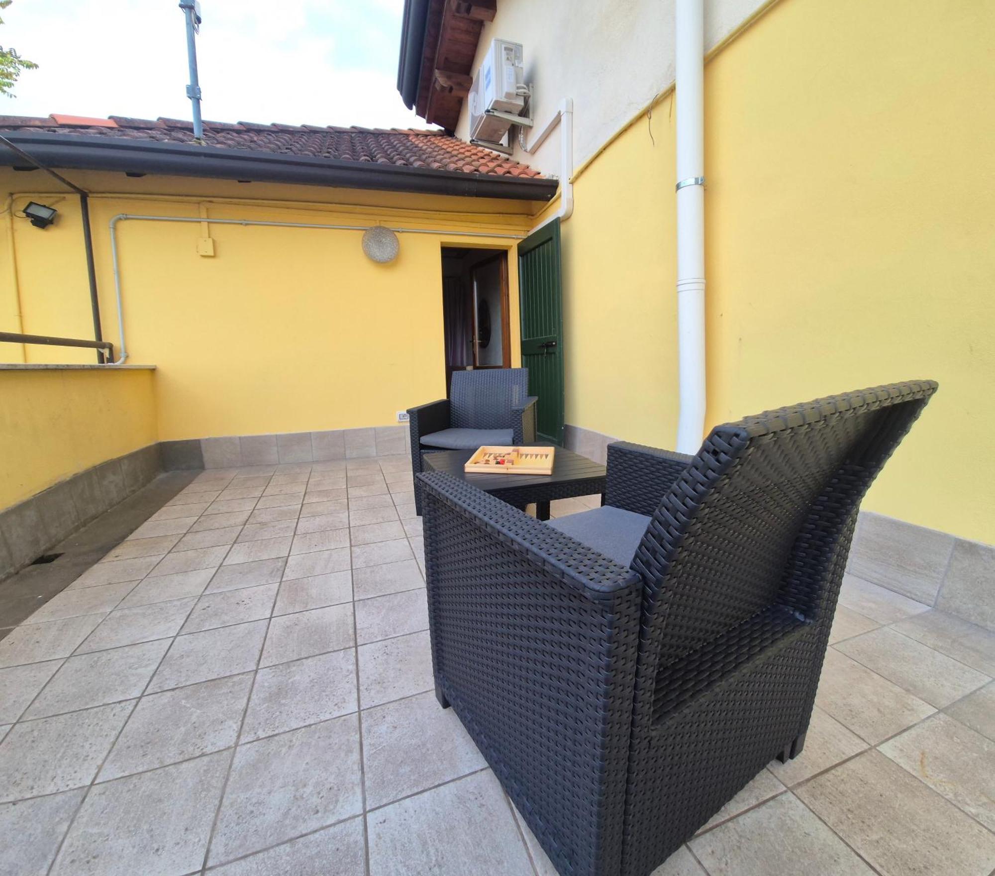 Casa Vacanza & Suite Joy Πεσκιέρα ντελ Γκάρντα Εξωτερικό φωτογραφία